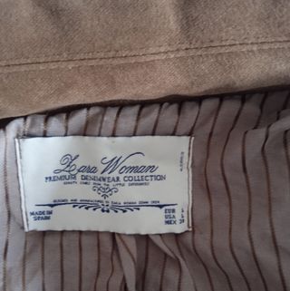 Americana aterciopelada camel Zara