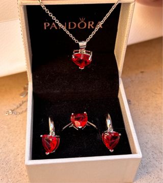 Conjunto de joyería