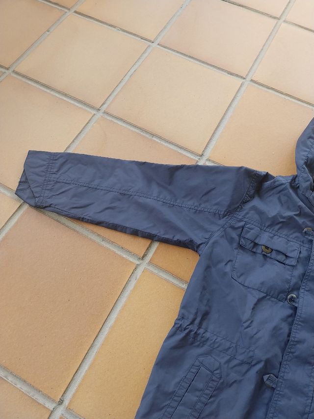 Chubasquero Nukutavake 10 años