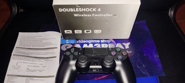 CONTROLLER WIRELESS @ SONY PLAYSTATION 4
