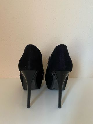 Botines negros de tacon alto