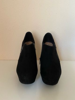 Botines negros de tacon alto