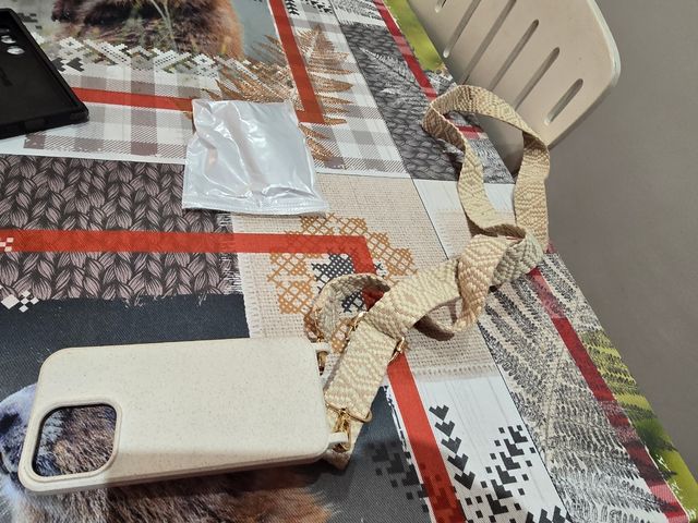 Funda colgante iphone 14 pro max