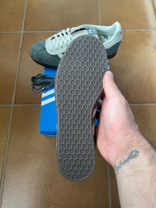 Adidas gazelle legend ivory