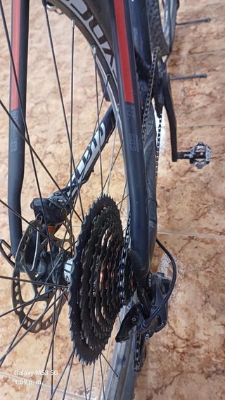 Bici montaña Scott scale carbono  29"
