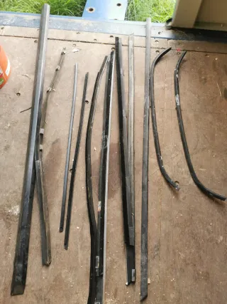 Plásticos y molduras bmw e30