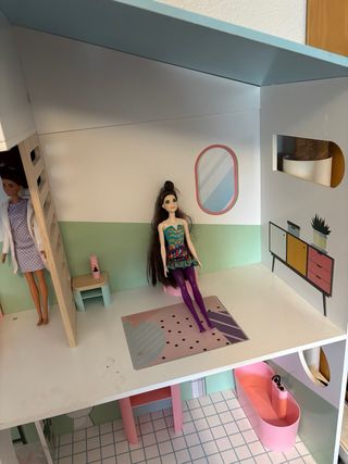 Casa muñecas madera