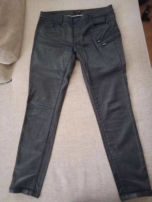 Pantalón imitación cuero