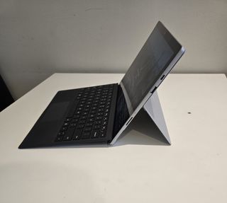 Ordenador SURFACE PRO 7+
