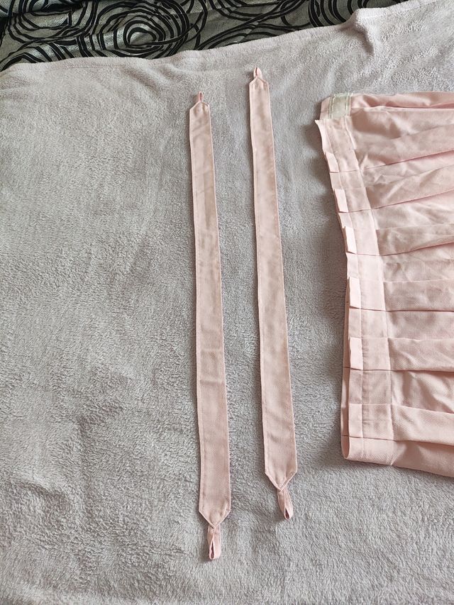 2 cortinas rosa.2 visillos blancos