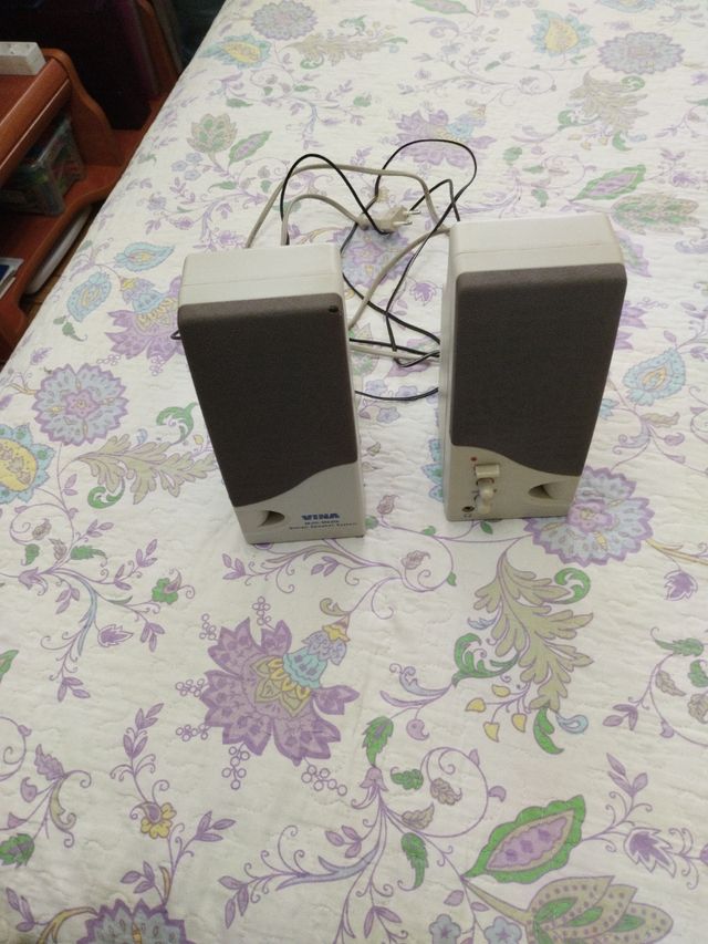 Altavoces ordenador