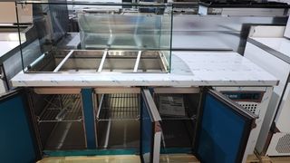 Mesa fría de preparación, ingredientes o toppings