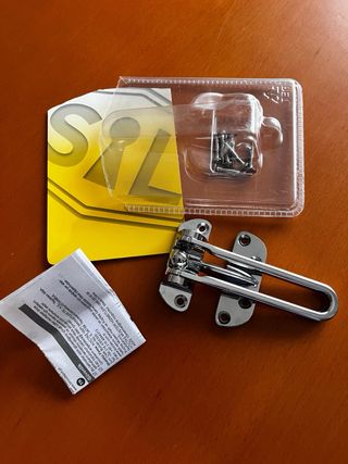 Cadena de puerta nueva