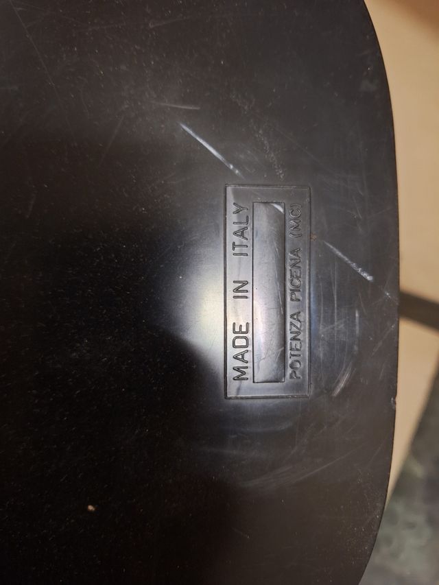 Chitarra in plastica