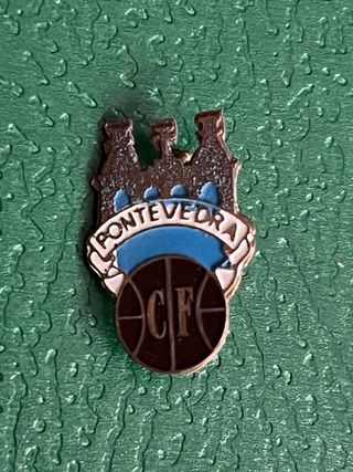 Pin Pontevedra Club de Futbol