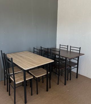 Mesa con 4 sillas nueva - ideal para bares