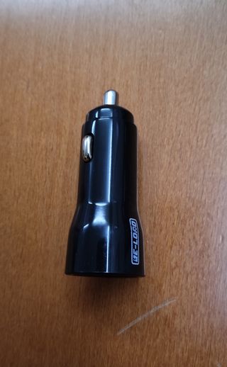 Enchufe coche con 2 USB