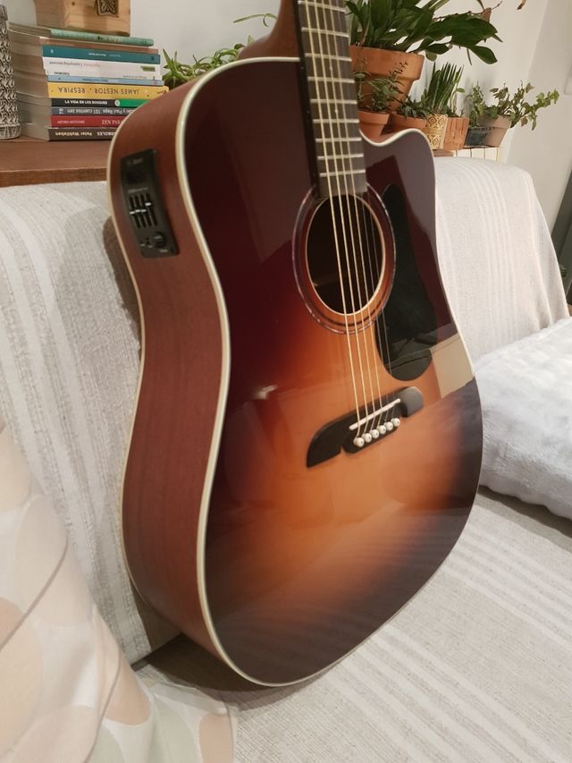 Guitarra Alvarez RD26CESB
