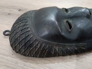 Máscara bronce africana