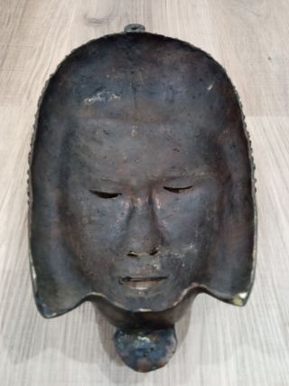Máscara bronce africana