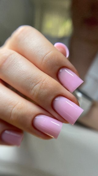 Manicura y pedicura rusa