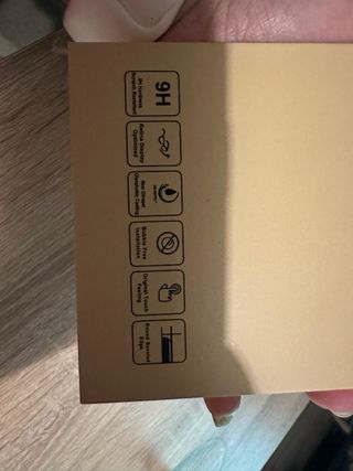 Funda y 5 protectores Iphone 15 NUEVO