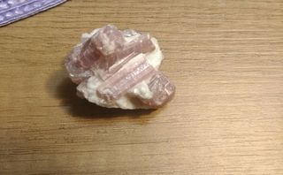 Lotto di pietre grezze naturali