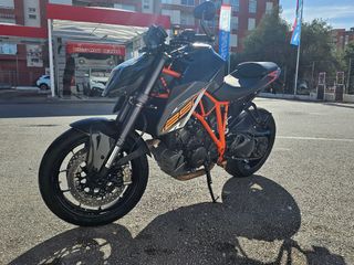 Ktm 1290 super duke r