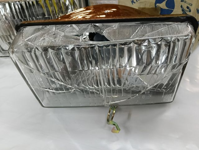 Juego faros SEAT Bocanegra NUEVOS Defecto