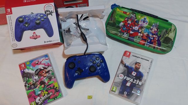 Consola Nintendo Switch con accesorios