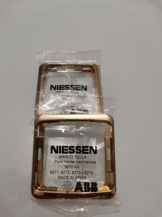 MARCO TECLA NIESSEN ARCO 8270