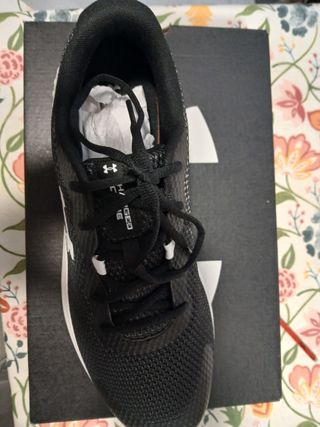 Zapatillas charged rogue 3 under armour