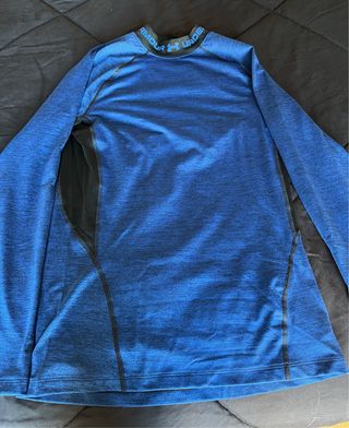 Camiseta termica azul de Under Armour