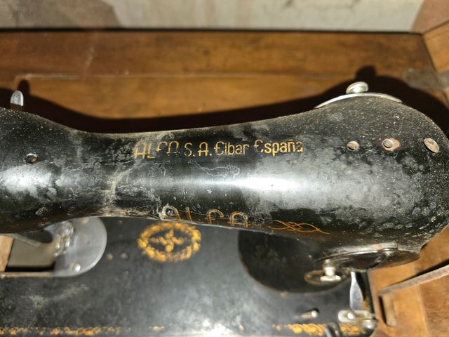 Oferta Máquina de coser Alfa