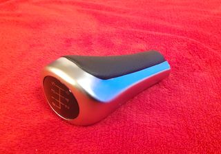 BMW POMO 6V PALANCA CAMBIOS PIEL 6 Velc