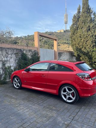 Opel GTC 1.8 SPORT