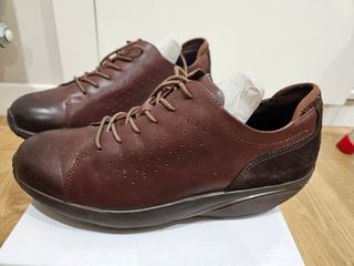 Zapatos marrones MBT invierno Talla 41