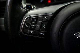 Jaguar XF   2.0D 132kW 180CV Portfolio Auto