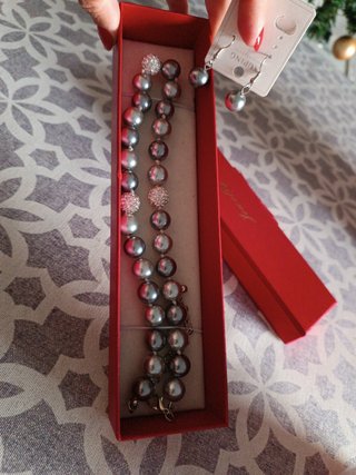Collar y pendientes