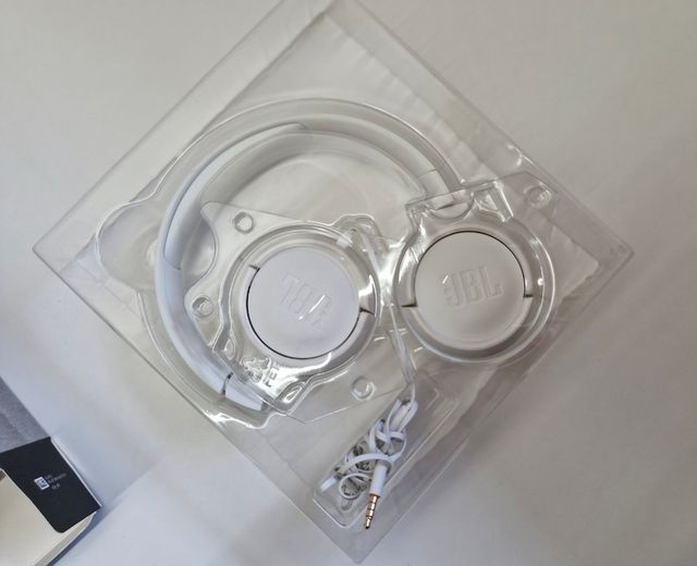 Auriculares NUEVOS marca JBL