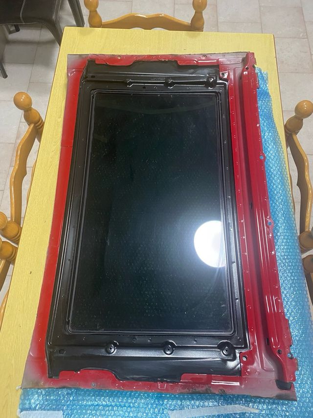 Rear Glass Roof Panel – Mercedes GLA X156