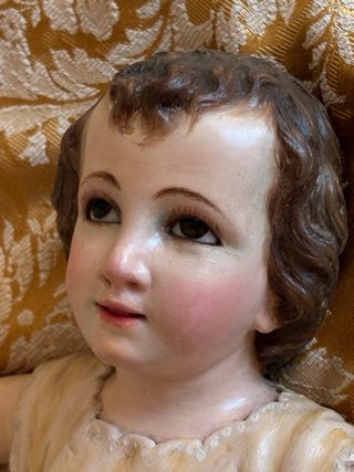 Niño Jesús talla madera XVIII. con vestido bordado