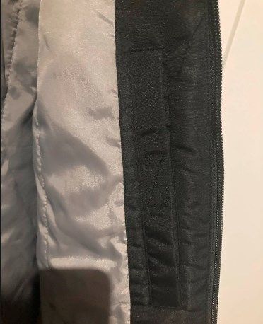 Chaqueta con capucha negra Jack & Jones talla L