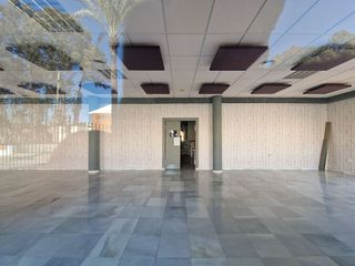 Local comercial en alquiler en Olivares