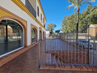 Local comercial en alquiler en Olivares