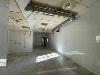 Local comercial en alquiler en Olivares