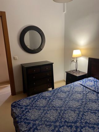 Cabecero madera maciza 135 150 mesitas cómoda