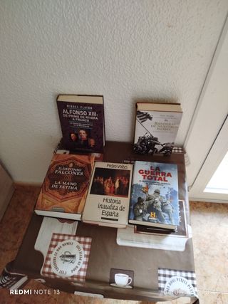 Lote libros historia 5€ cada uno todos 20€