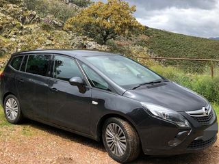 Opel Zafira Tourer 2016