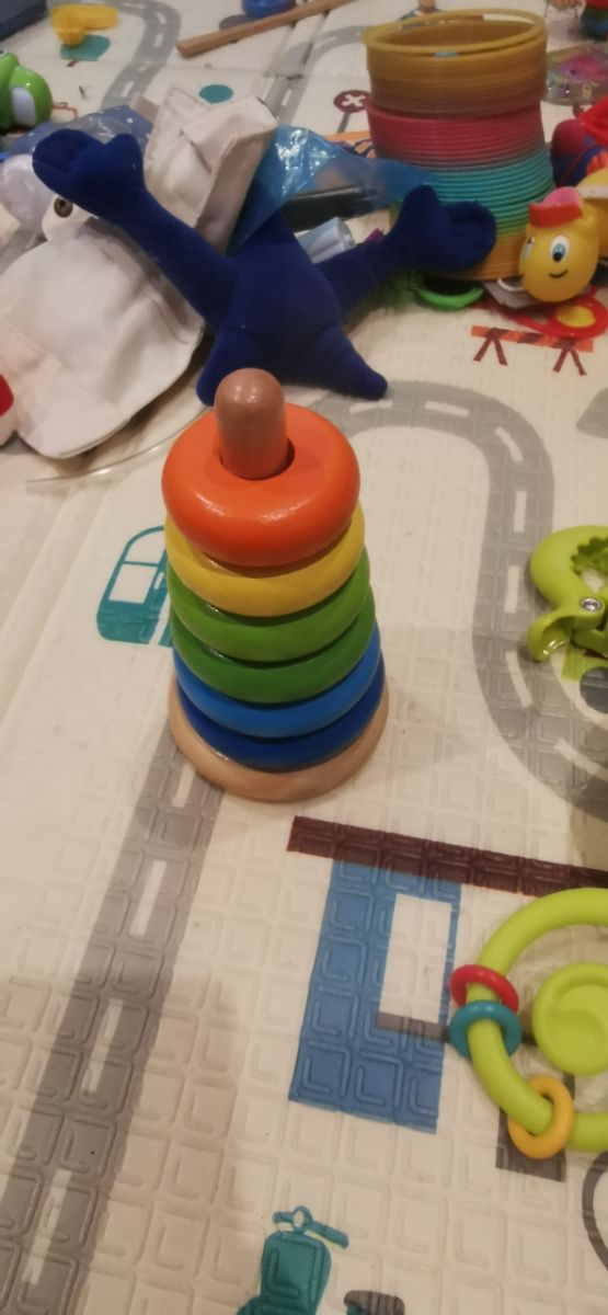Juego apilable de madera